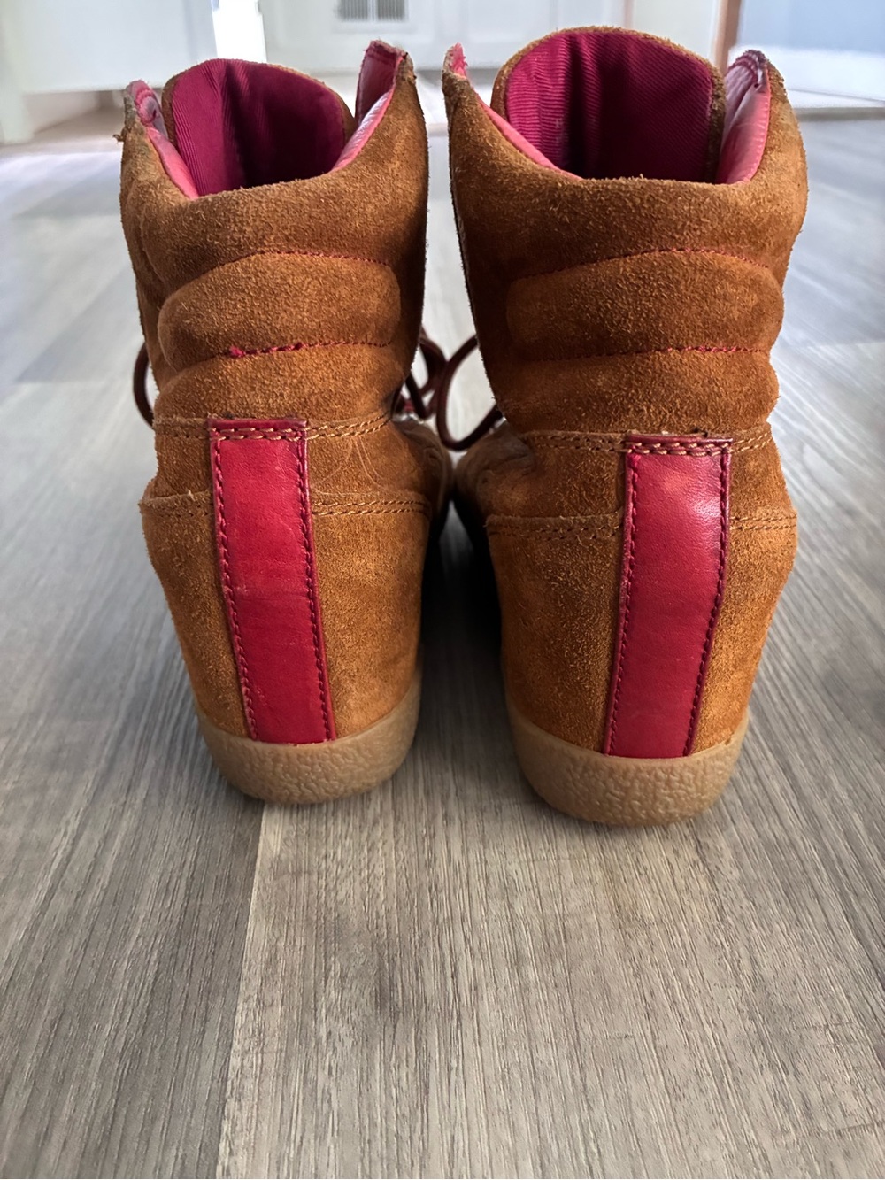 Coach Noelle wedge sneaker boots in a women's size 7.5 - Picture 5 of 8